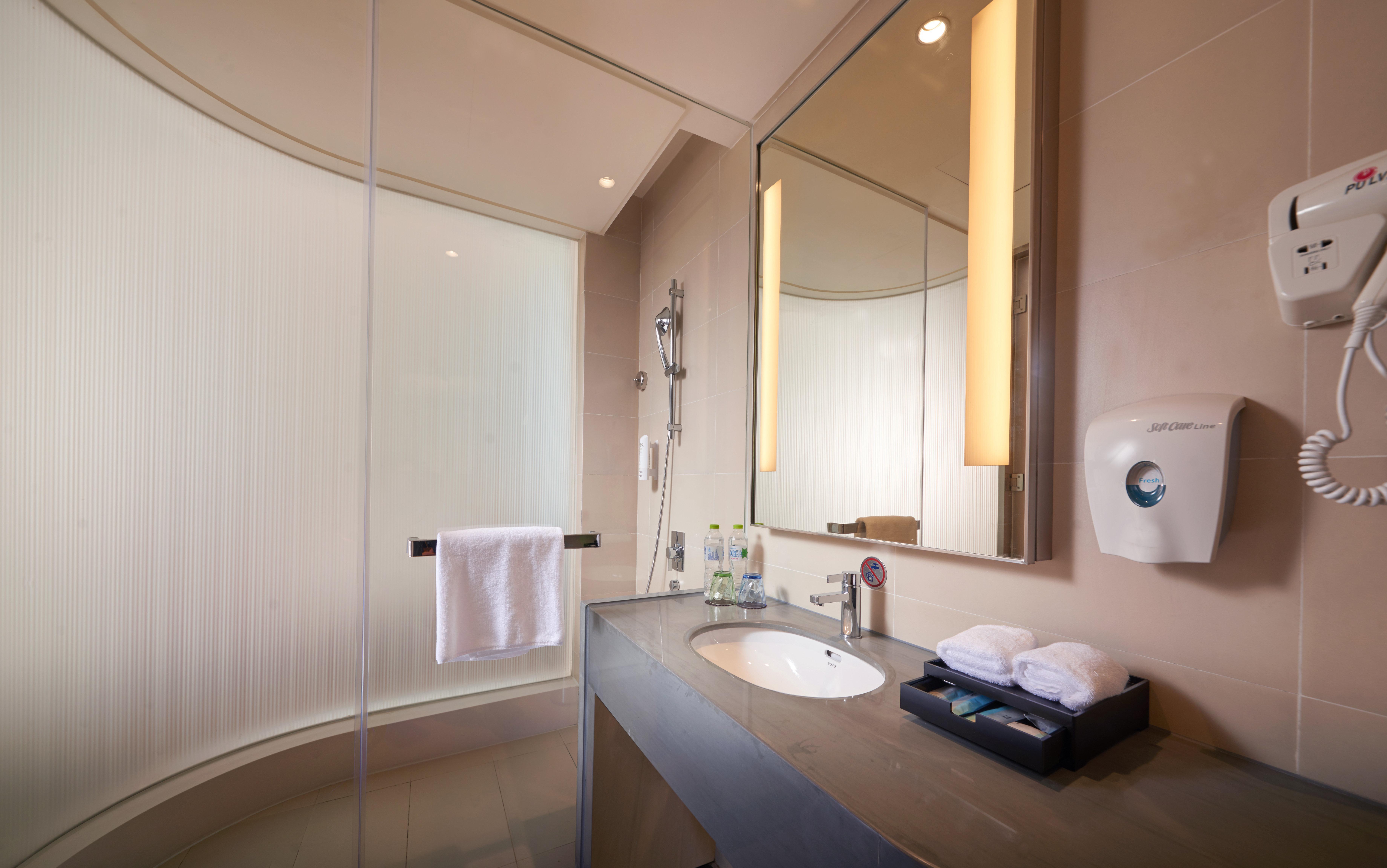 Holiday Inn Express Chengdu Huanhuaxi By Ihg-Near Jinsha Site Musem,Near Wuhou Temple Museum,Welcome Drinks,Free Gym,Free Self-Service Laundry Exteriör bild