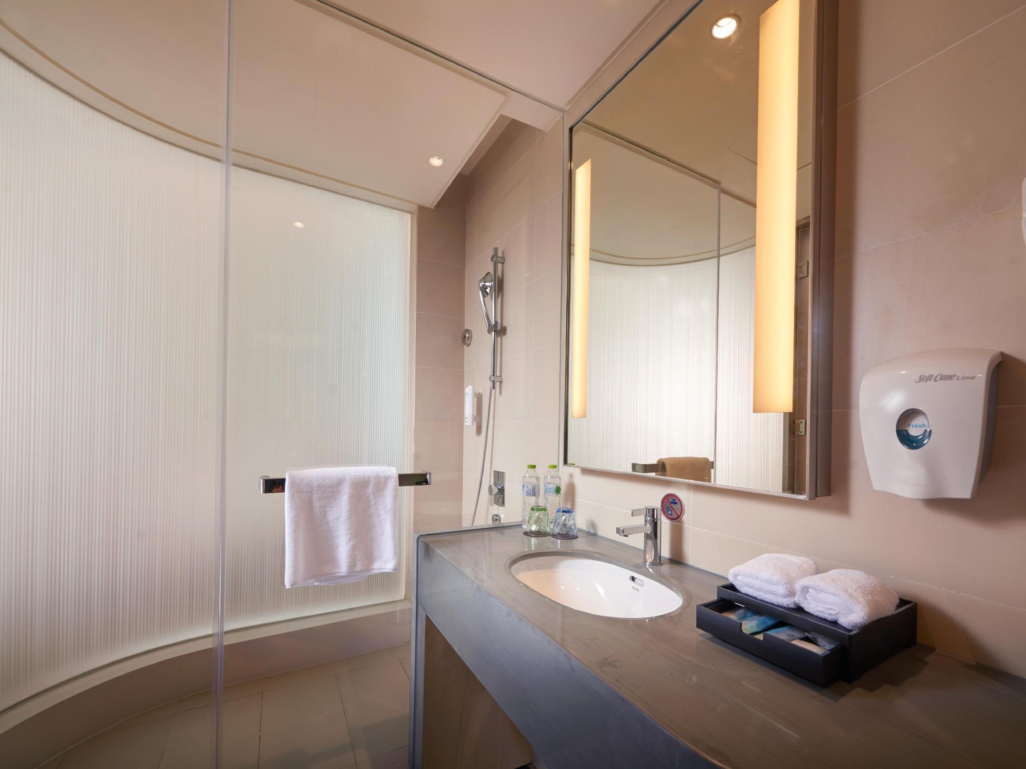 Holiday Inn Express Chengdu Huanhuaxi By Ihg-Near Jinsha Site Musem,Near Wuhou Temple Museum,Welcome Drinks,Free Gym,Free Self-Service Laundry Exteriör bild