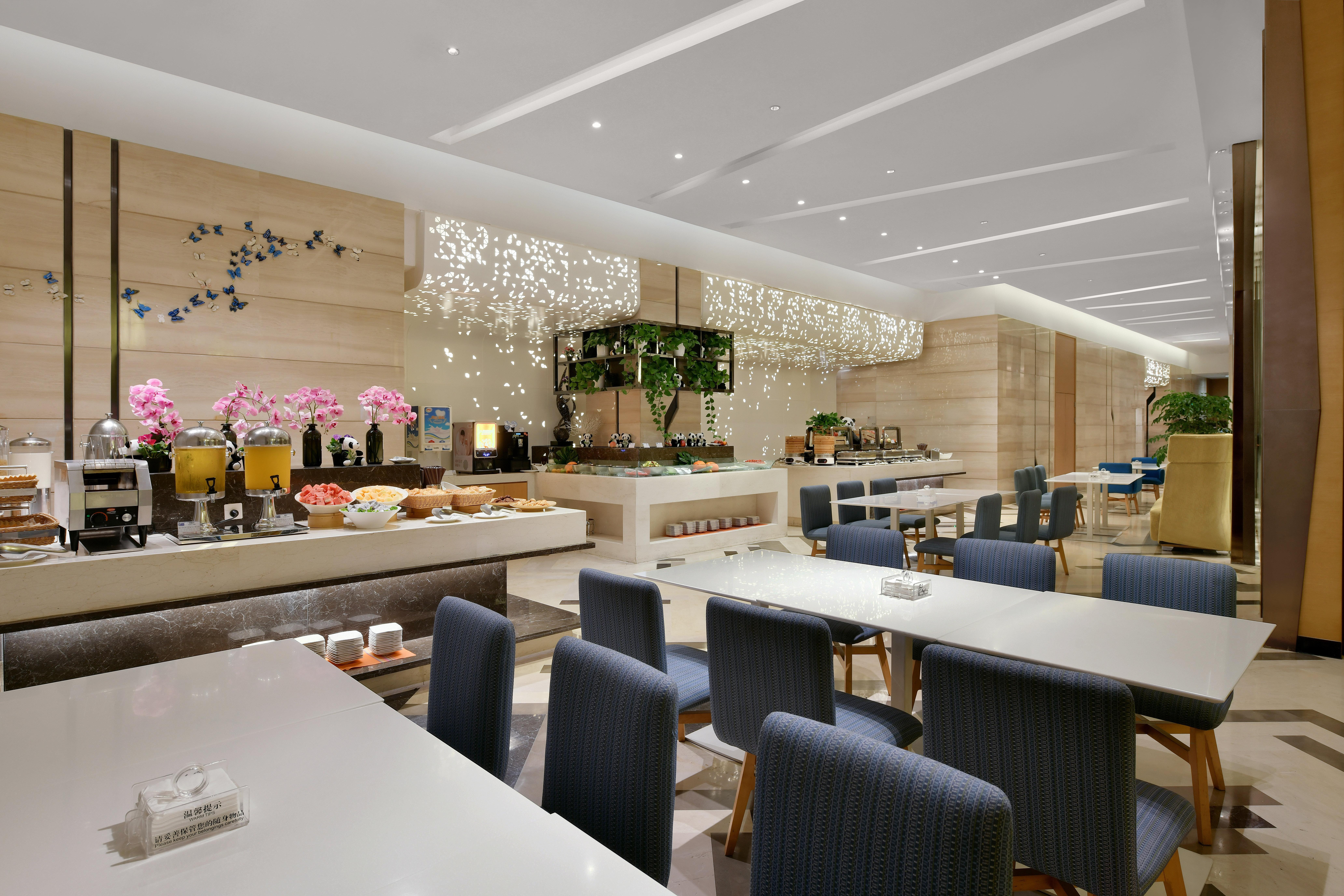 Holiday Inn Express Chengdu Huanhuaxi By Ihg-Near Jinsha Site Musem,Near Wuhou Temple Museum,Welcome Drinks,Free Gym,Free Self-Service Laundry Exteriör bild