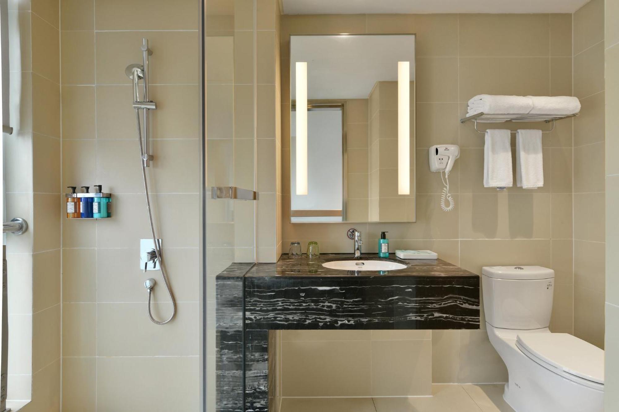 Holiday Inn Express Chengdu Huanhuaxi By Ihg-Near Jinsha Site Musem,Near Wuhou Temple Museum,Welcome Drinks,Free Gym,Free Self-Service Laundry Exteriör bild
