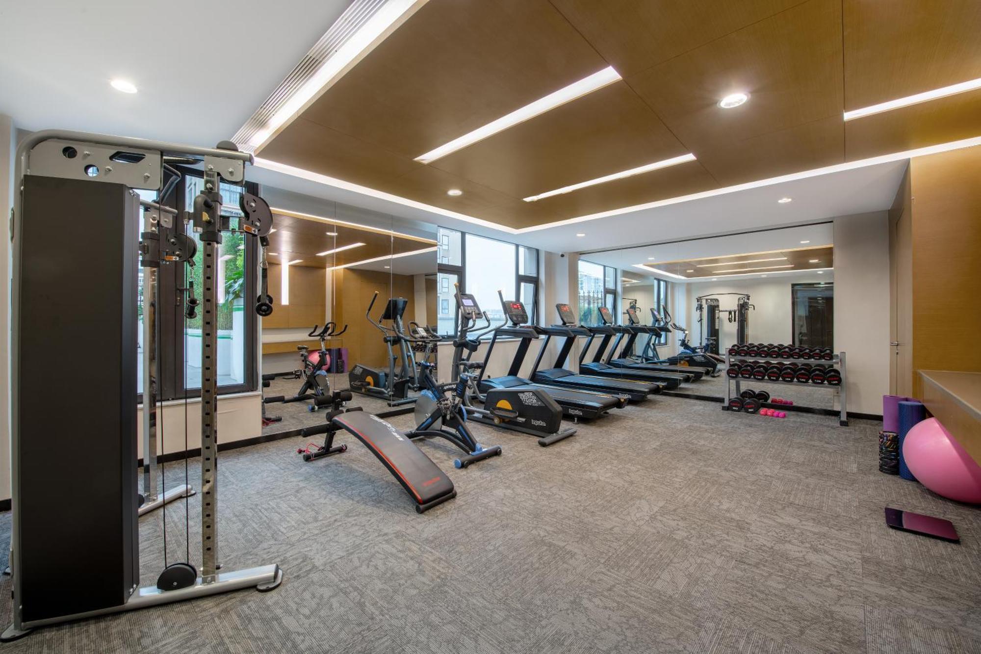 Holiday Inn Express Chengdu Huanhuaxi By Ihg-Near Jinsha Site Musem,Near Wuhou Temple Museum,Welcome Drinks,Free Gym,Free Self-Service Laundry Exteriör bild